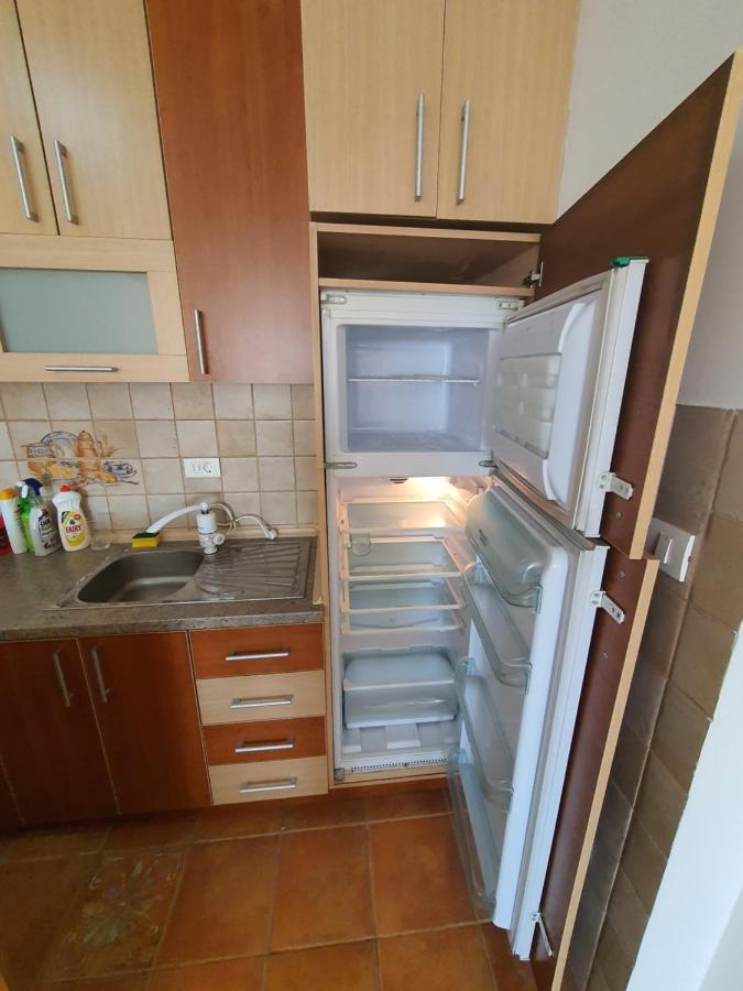 Oksana Apartment 포드고리차 외부 사진